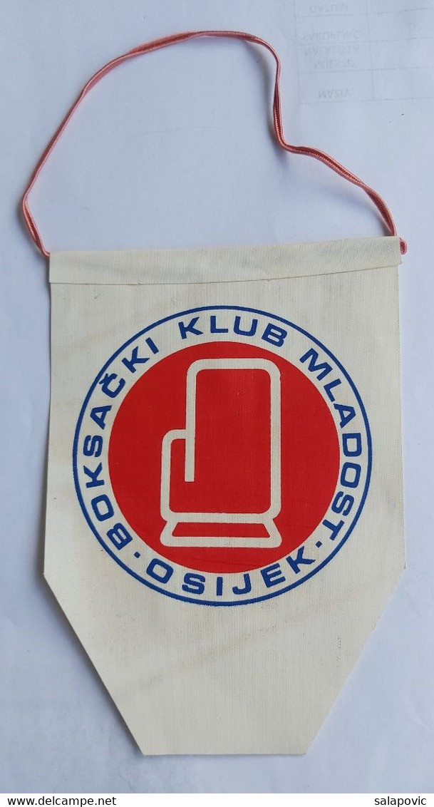 Boxing Club Mladost Osijek Pennant SPORTS FLAG - Bekleidung, Souvenirs Und Sonstige