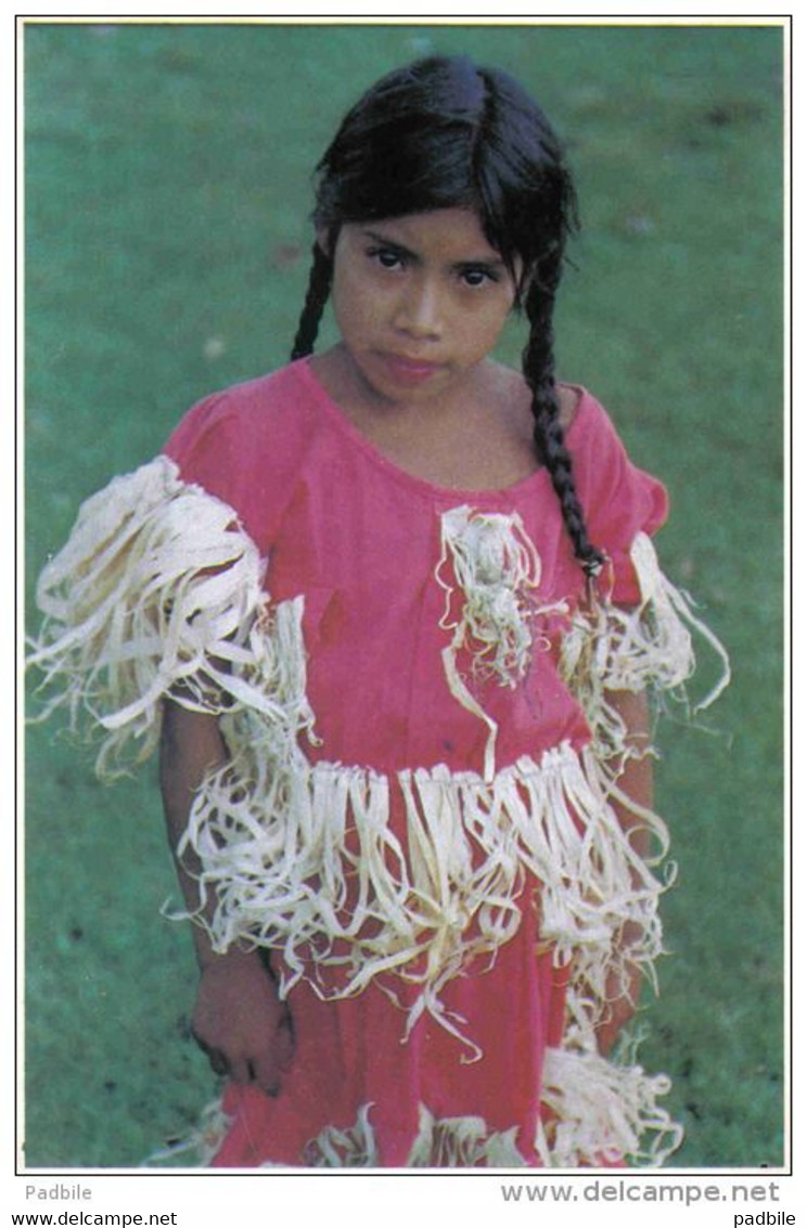 Carte Postale Honduras Indien Jeune Fille De La Tribu Lencra Au Festival Du Maïs Trés Beau Plan - Honduras