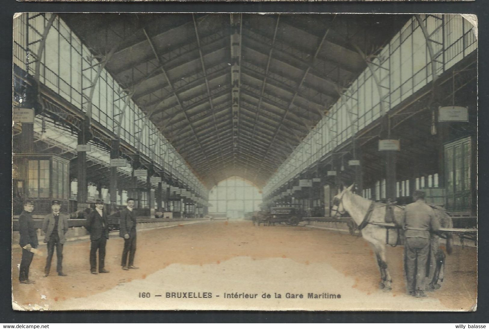 +++ CPA - BRUSSEL - BRUXELLES - Intérieur De La Gare Maritime  // - Transport (sea) - Harbour