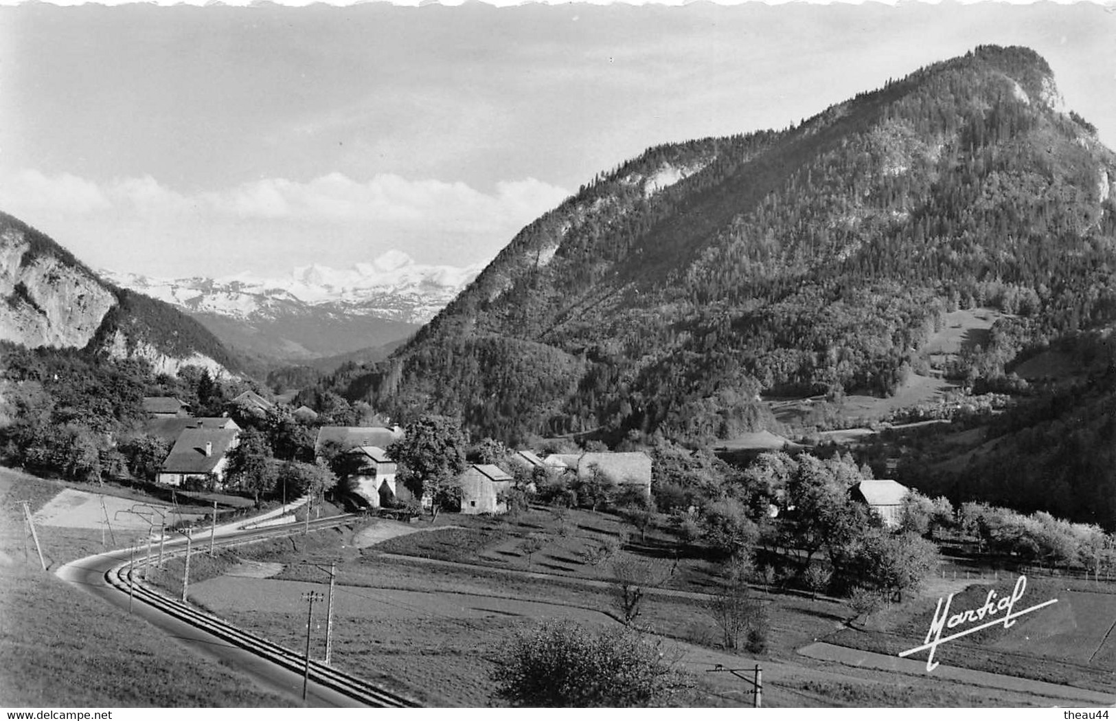 ¤¤   -    MIEUSSY - MATRINGES    -  Le Mont-Blanc, à Droite Le Mont Orchez  -  La Ligne Du Chemin De Fer      -   ¤¤ - Mieussy