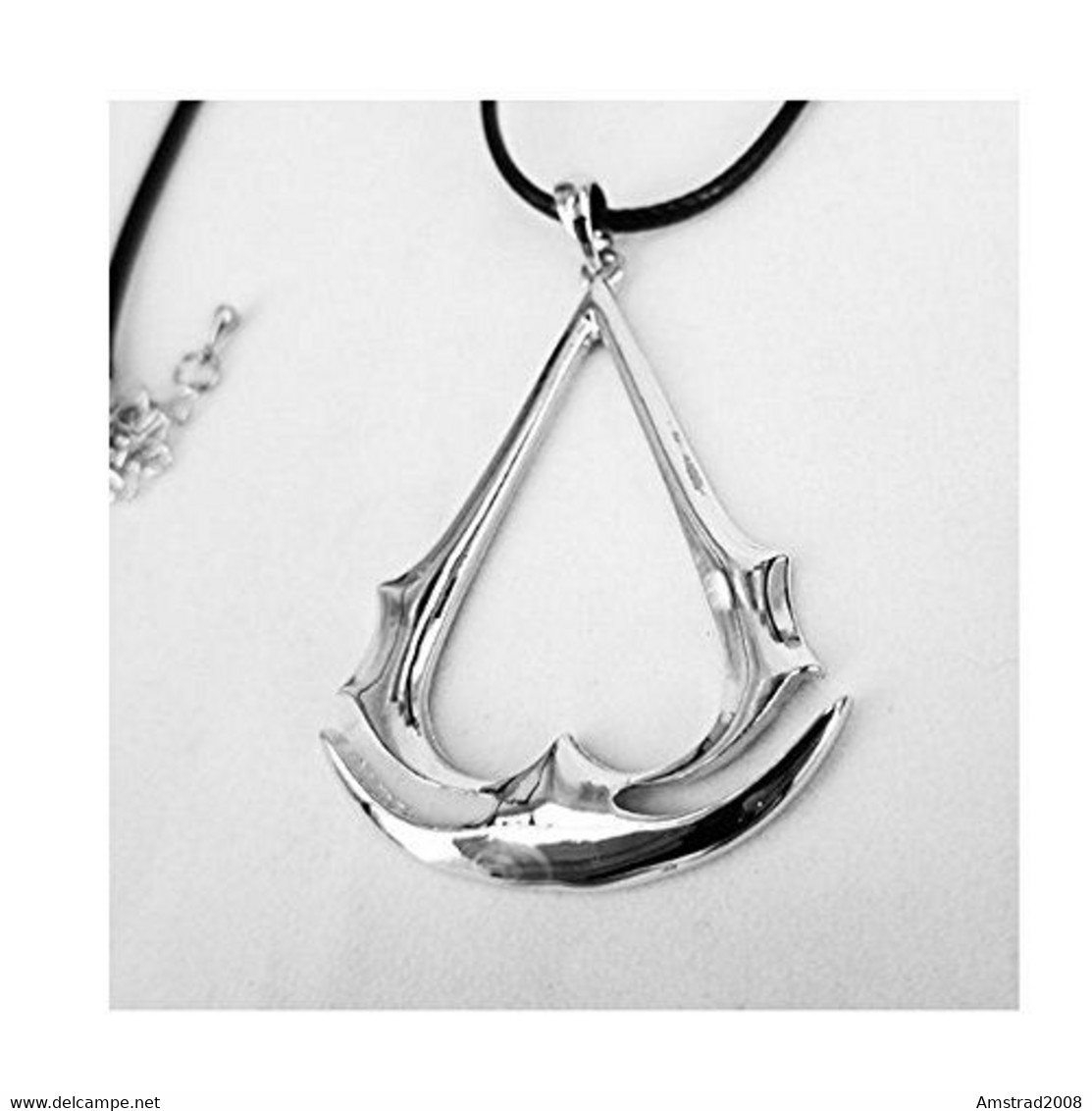 ASSASSIN CREED ORIENTE CHAIN COLLANA CON CIONDOLO SUPER CLASSE PER LEI & LUI UNISEX PIRATI - Théâtre & Déguisements