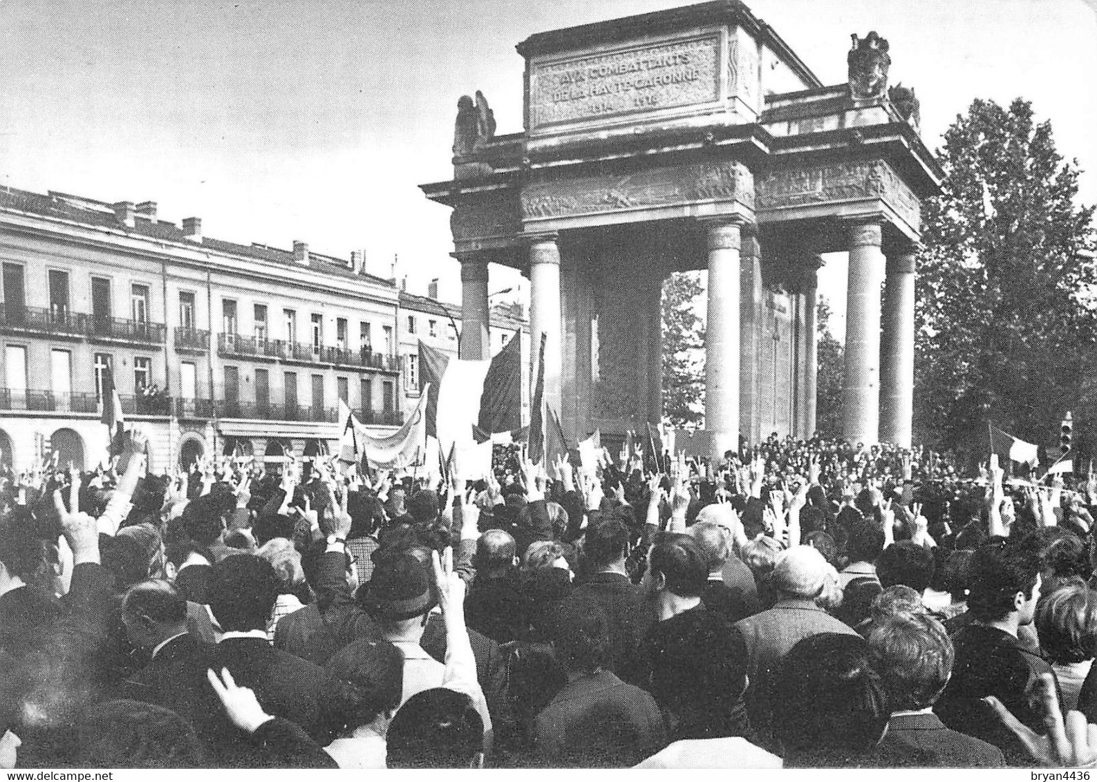 GREVES - MAI 1968 - TOULOUSE - MANIFESTATION GAULLISTES AUX MONUMENTS AUX MORTS  - VENDREDI 31 MAI 1968. - Grèves