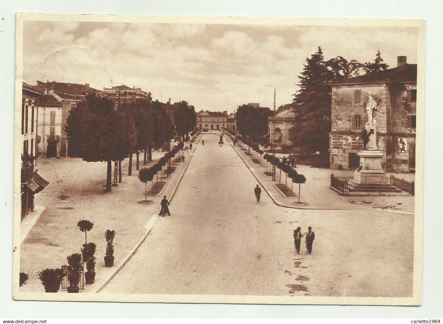 LODI - PIAZZA VITTORIO EMANUELE  1933  VIAGGIATA  FG - Lodi