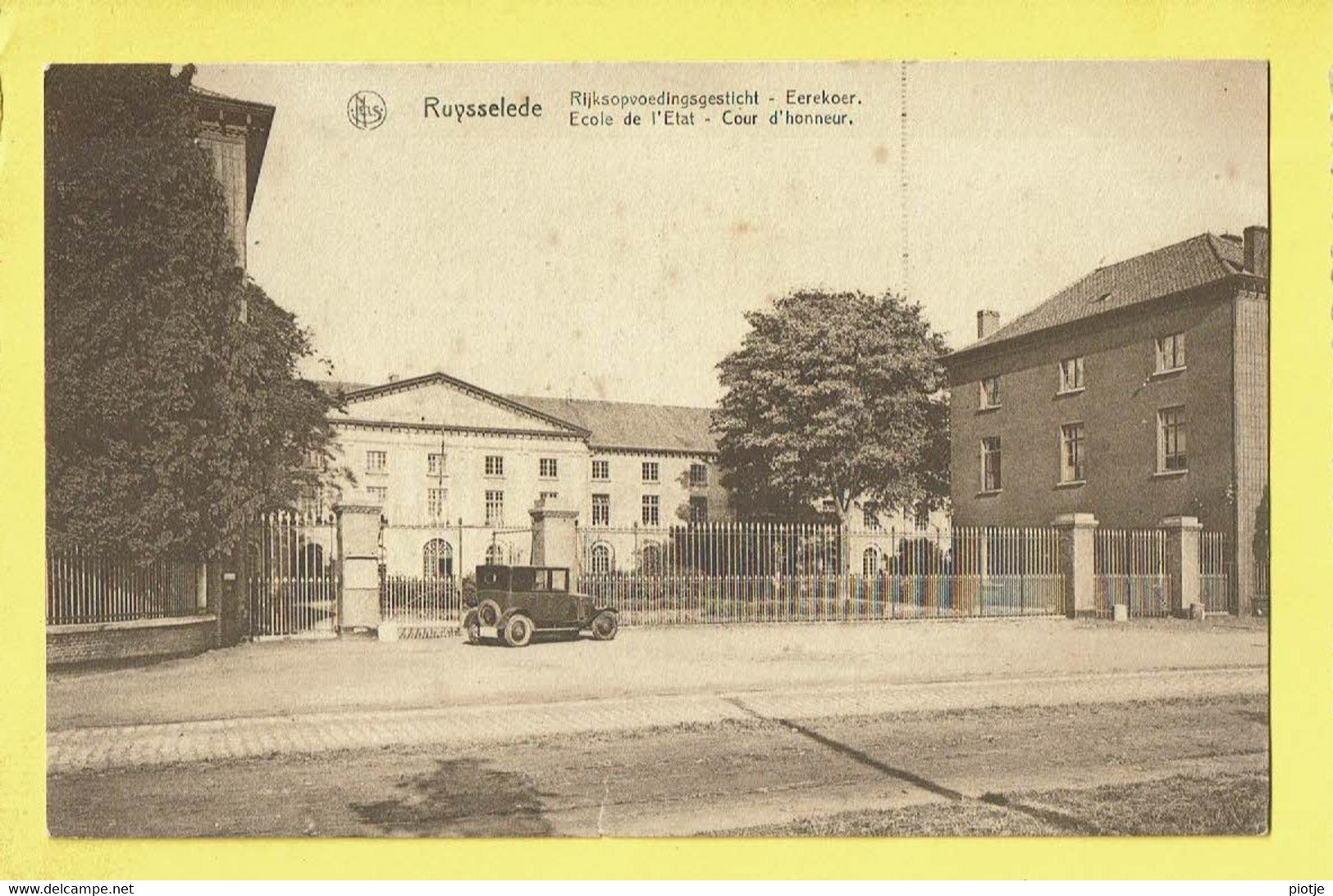 * Ruysselede - Ruiselede (West Vlaanderen) * (Nels, Uitg Cesar Standaert) école De L'état, Cour D'honneur, School, Rare - Ruiselede