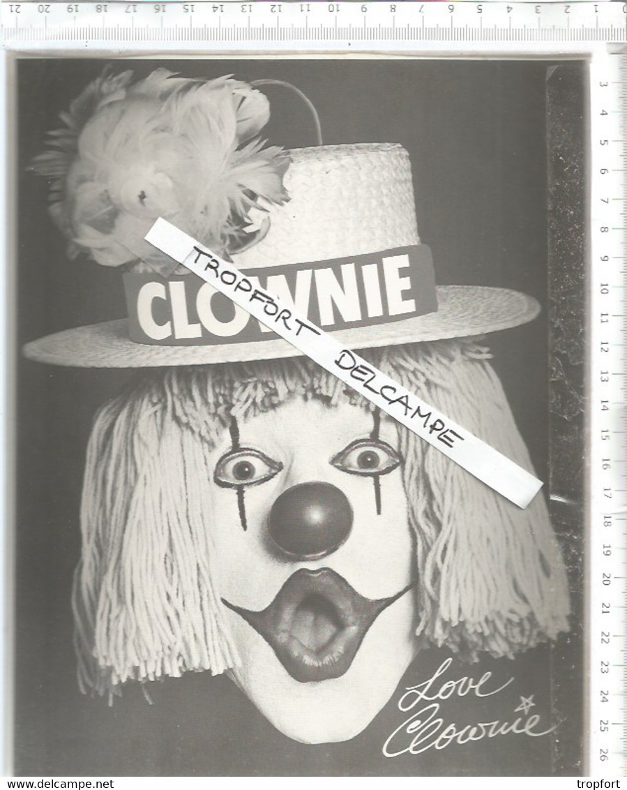 XW // Vintage // Photo Publicitaire ANCIENNE  Clown Cirque CLOWNIE Love Clownie Clown Circus - Mestieri