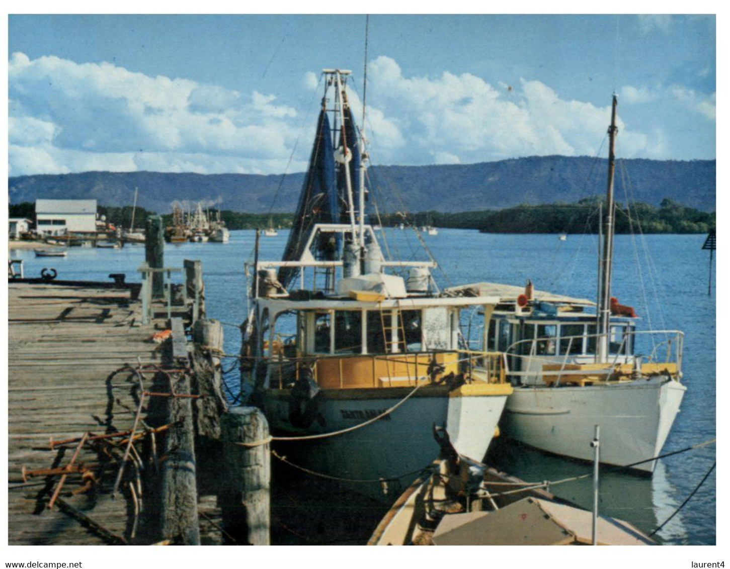 (V 28) Australia - QLD - Port Douglas Fishing Port (CCH8) - Far North Queensland