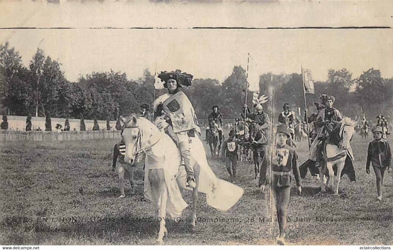 Compiègne         60       Fêtes de Jeanne d'Arc    Ensemble/lot de 17 Cartes     (voir scan)