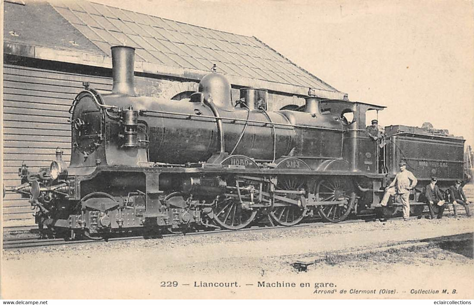 Liancourt         60       Machine En Gare. Gros Plan De Locomotive     (voir Scan) - Liancourt