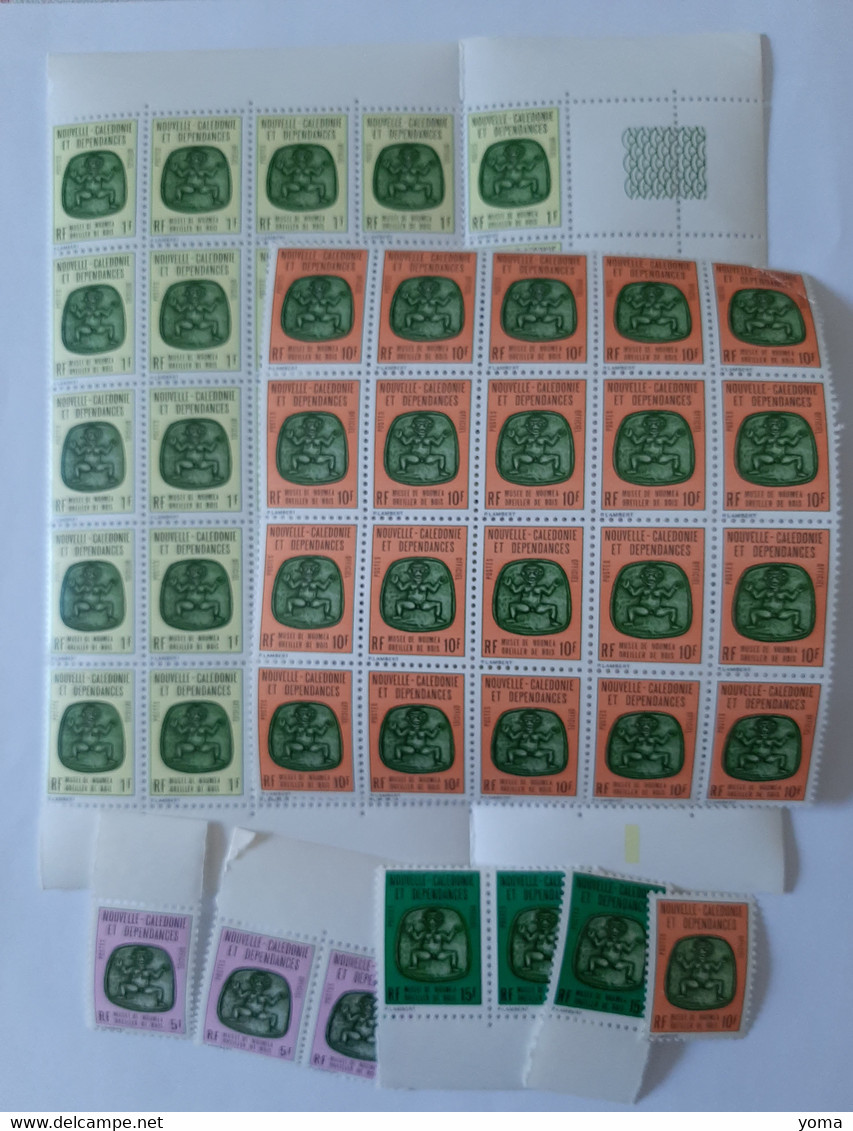 Lot De 52 Timbres De Service Neufs - Officials