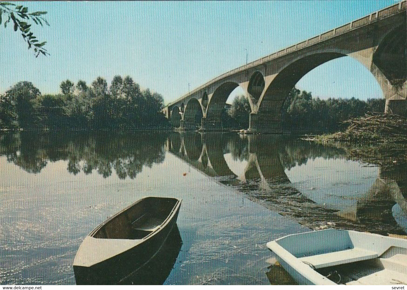 TONNEINS  - Pont Sur La Garonne.  CPM - Tonneins