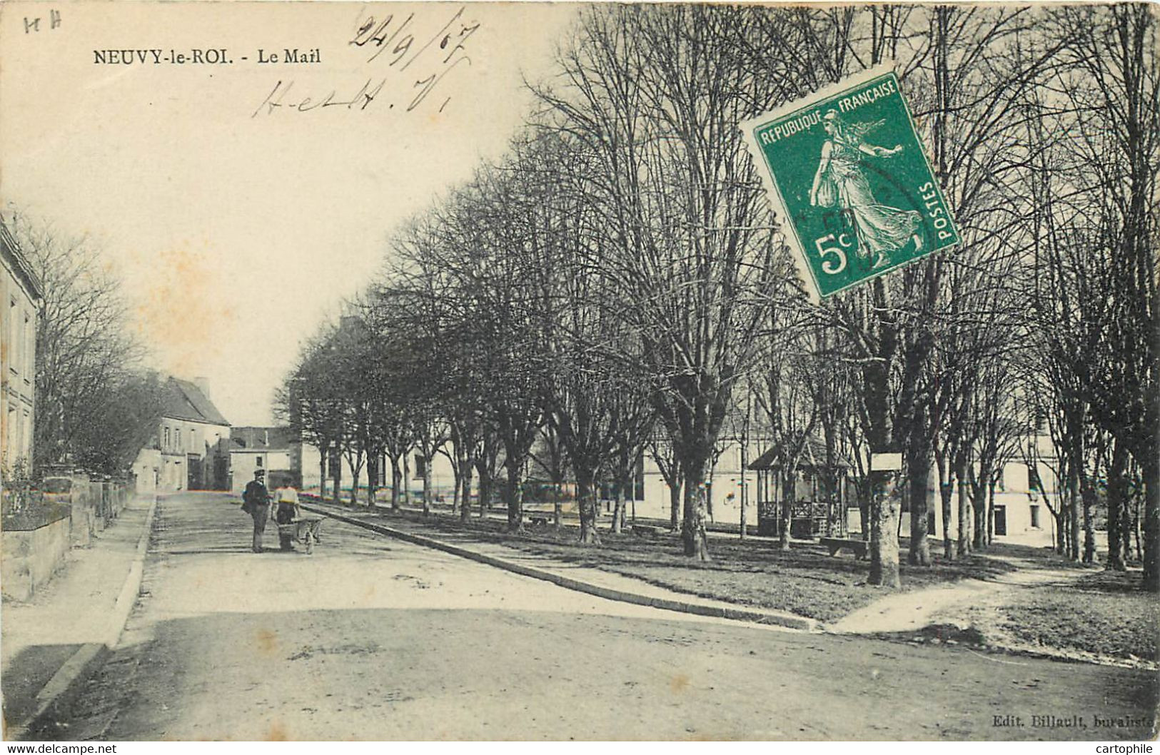 37 - NEUVY LE ROI - Le Mail En 1907 - Neuvy-le-Roi