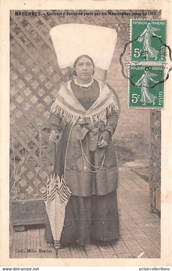 Marennes           17      Femme En Costume D'autrefois Porté Jusqu'en 1875    (voir Scan) - Marennes