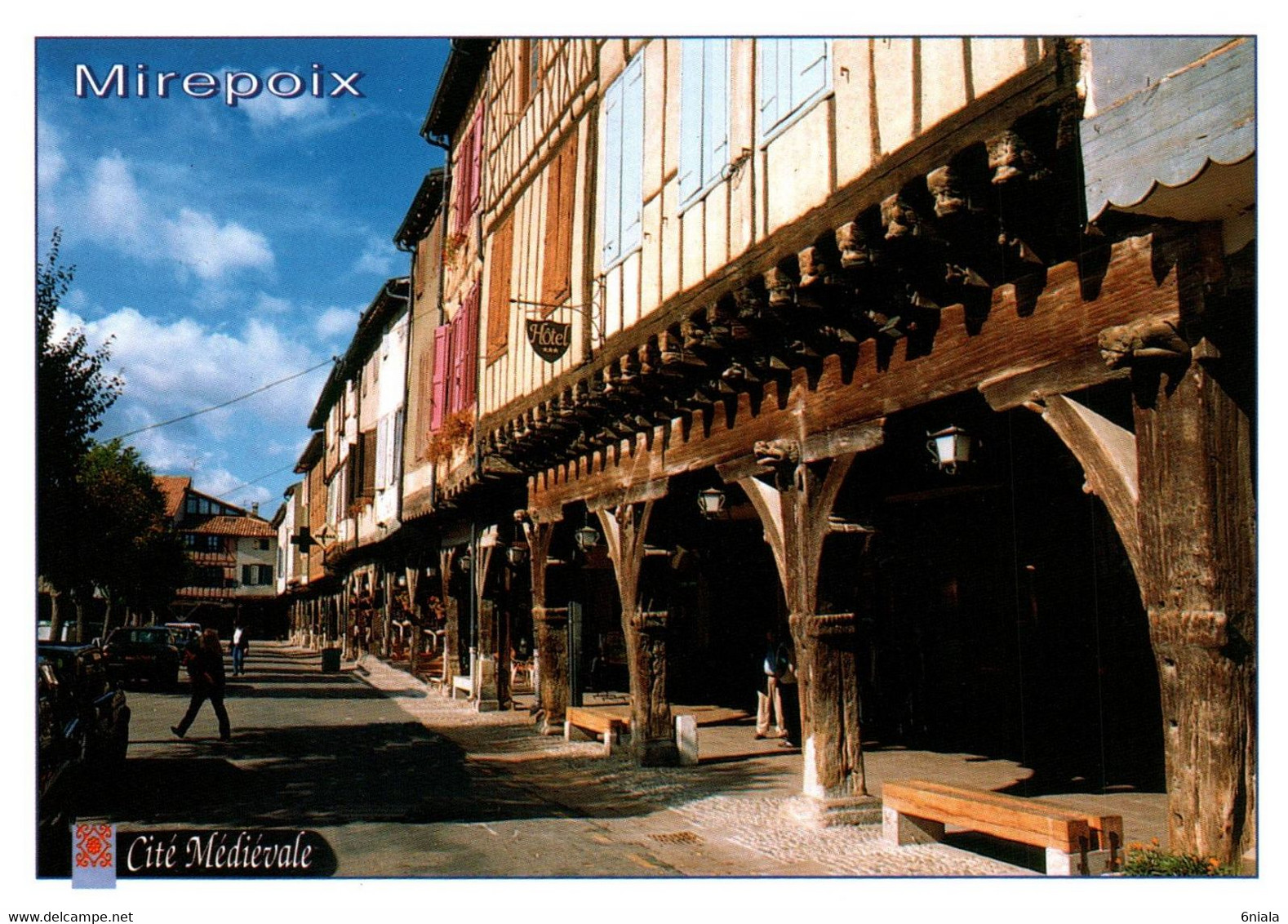 5051 Carte Postale MIREPOIX   La Place Et Les Couverts En Bois Sculpté  XIIIe Siècle        09 Ariège - Mirepoix