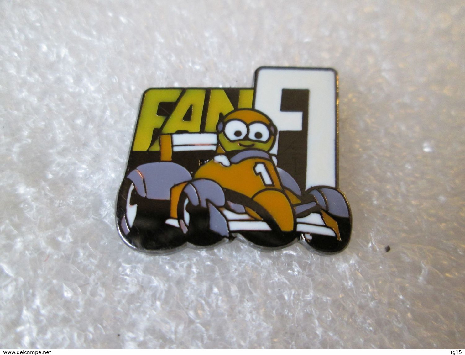 PIN'S    FAN  F 1   Email Grand Feu - F1