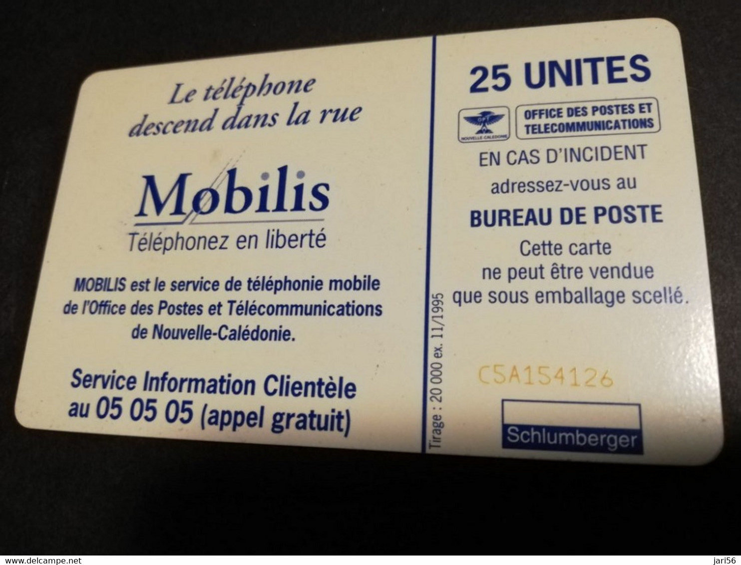 NOUVELLE CALEDONIA  CHIP CARD 25  UNITS  MOBILIS MEN ON PHONE      ** 4178 ** - New Caledonia