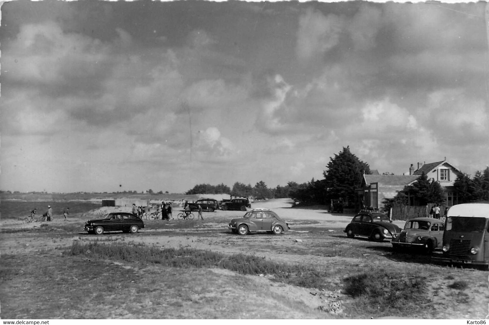 La Plaine Sur Mer * La Tara * Automobile Voiture Ancienne - La-Plaine-sur-Mer