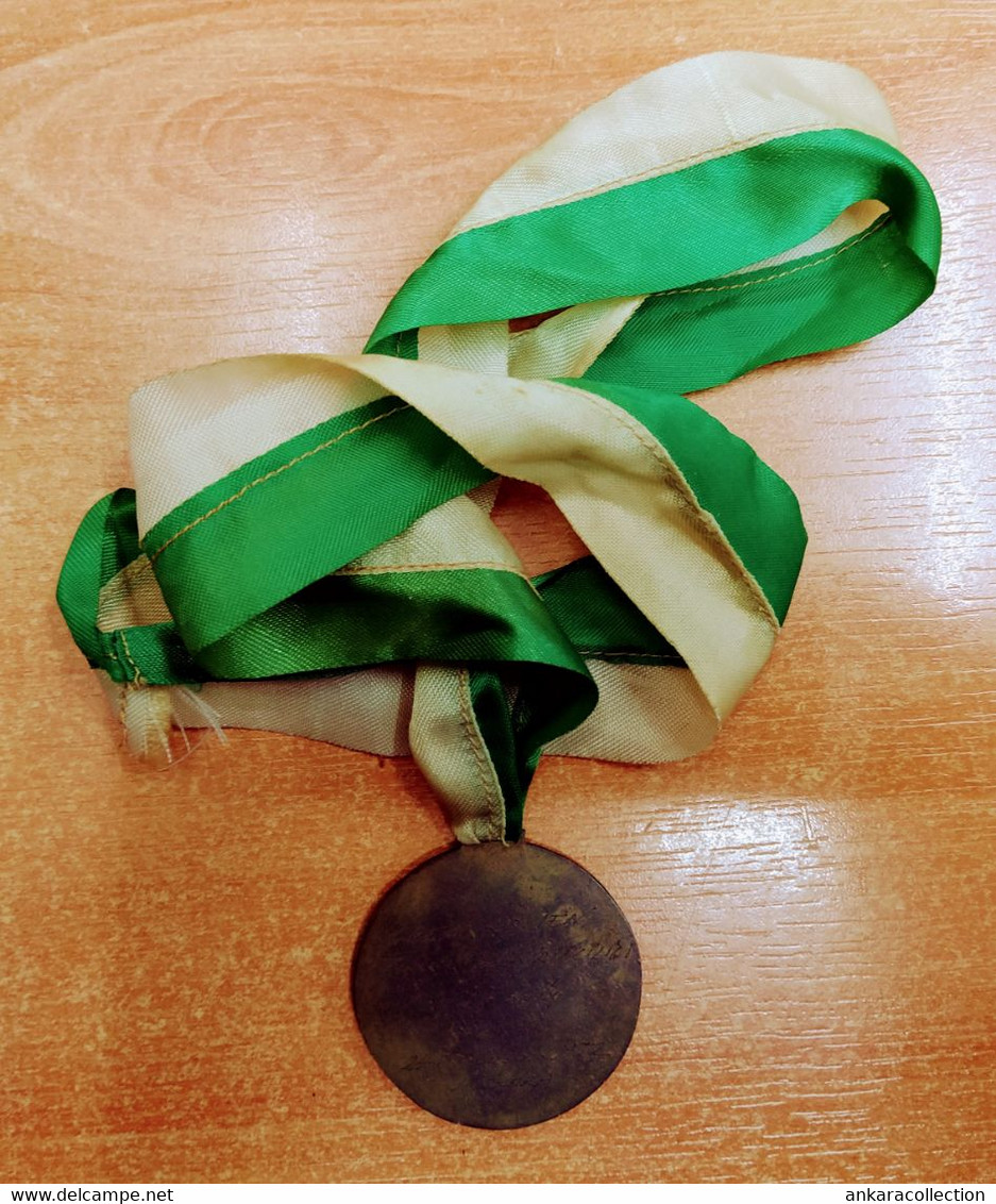 AC - SILVER MEDAL ( SECOND PLACE ) OF 57 KG OF GREKO ROMAN WRESTLING OF TURKISH CHAMPIONSHIP 24 - 25 FEBRUARY 1972 MEDA - Bekleidung, Souvenirs Und Sonstige