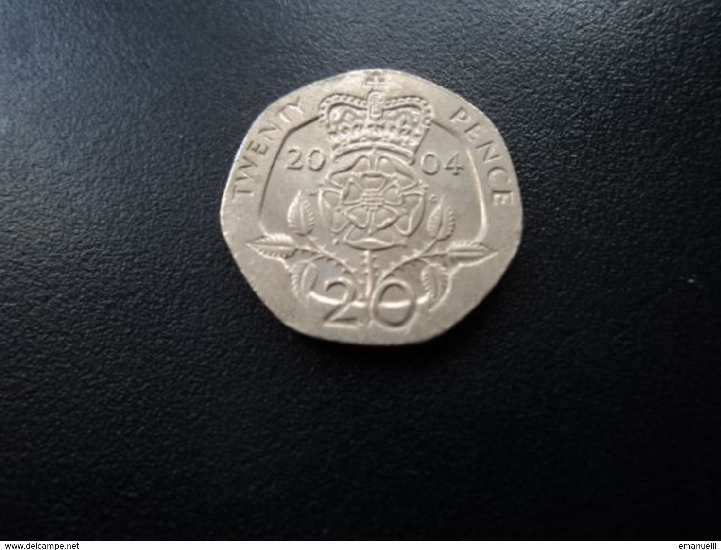 ROYAUME UNI : 20 PENCE   2004    KM 990     SUP - 20 Pence