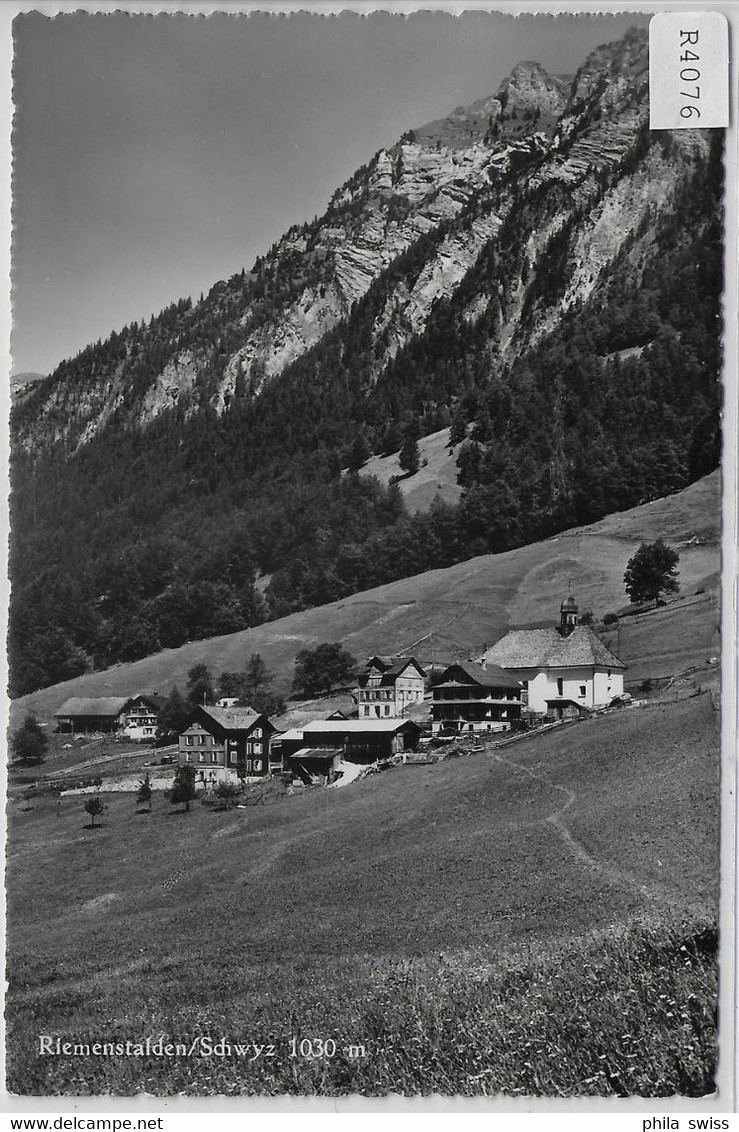 Riemenstalden Mit Kirche - Riemenstalden