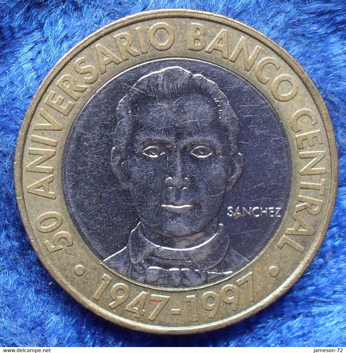 DOMINICAN REPUBLIC - 5 Pesos 1997 "50 Anniv. Central Bank" KM# 88 Bi-metallic . - Dominikanische Rep.
