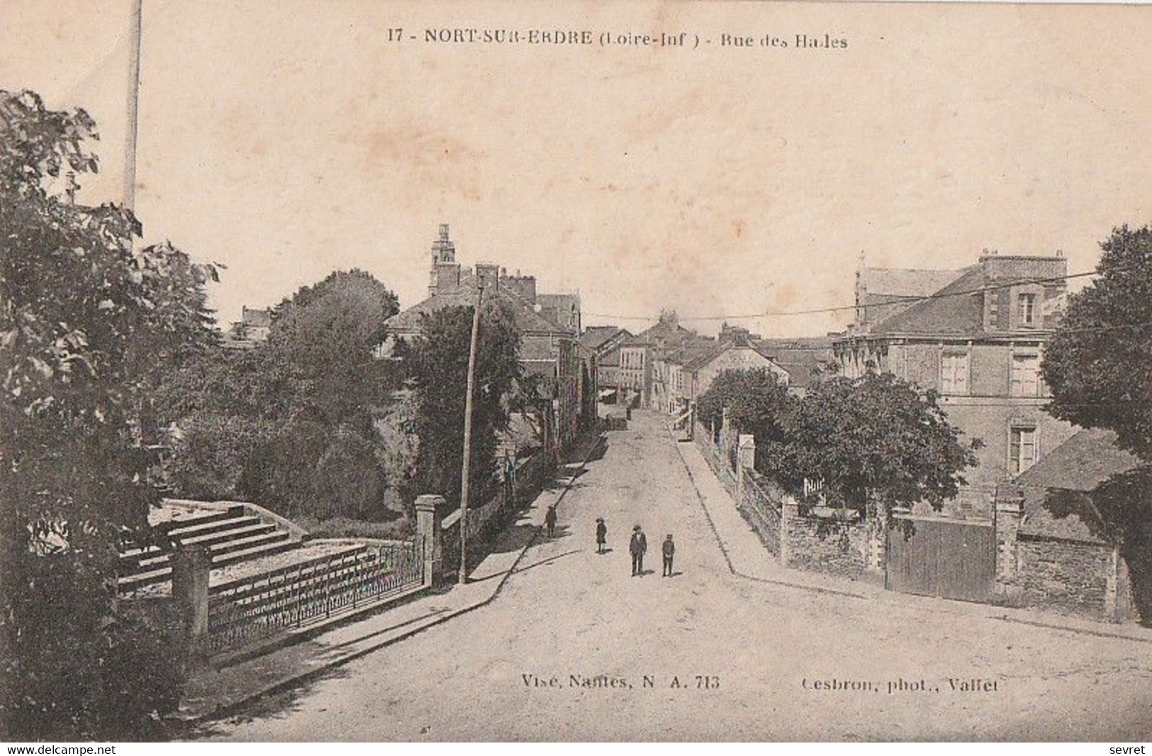 NORT-SUR-EDRE. - Rue Des Halles - Nort Sur Erdre