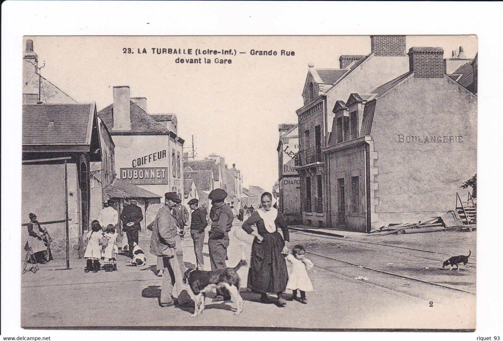 23 - LA TURBALLE - Grande Rue Devant La Gare - La Turballe