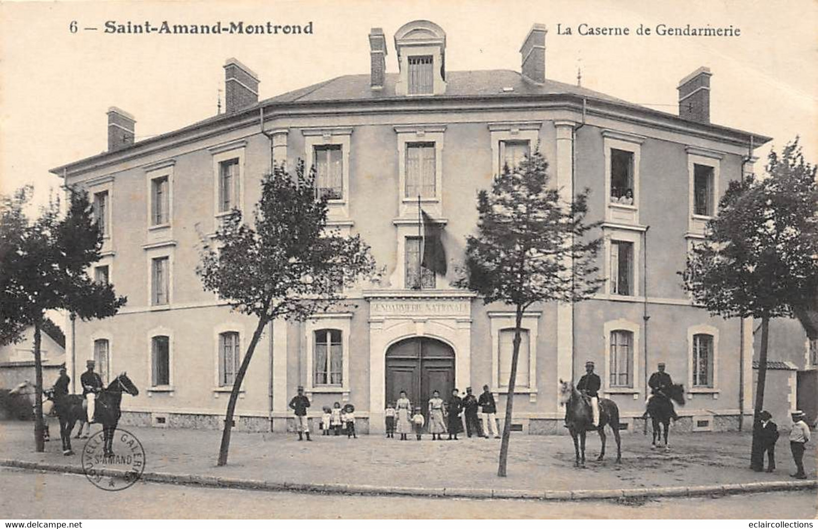 Saint-Amand-Montrond        18         La Caserne De Gendarmerie      (Voir Scan) - Saint-Amand-Montrond