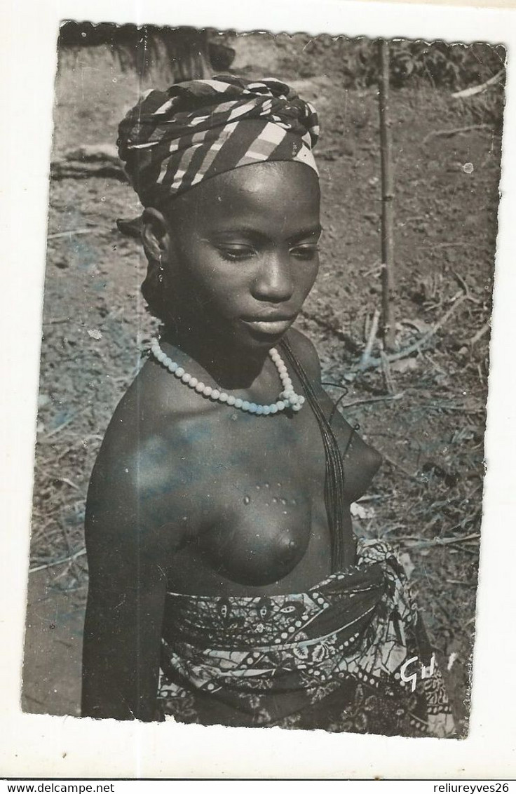 CPSM, Guinée , N°29,Type Indigène  Ed.Gil - Guinée