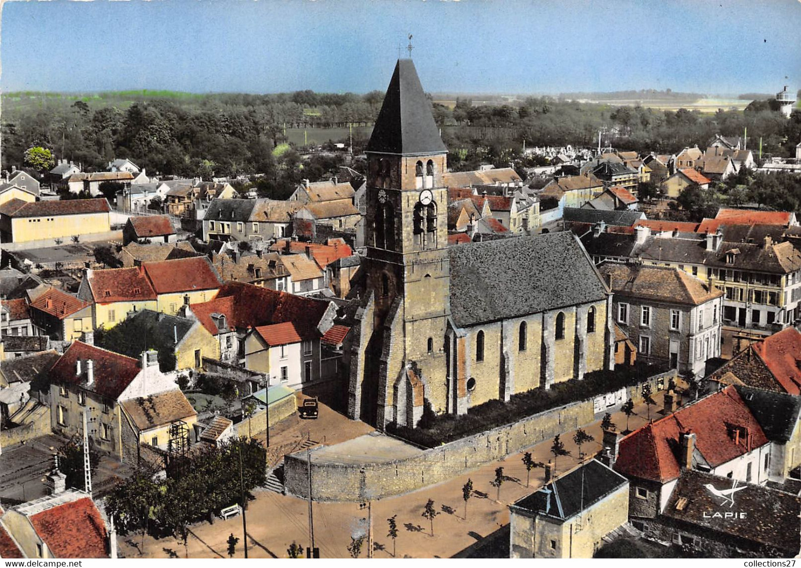 91-MENNECY- L'EGLISE XIIeS VUE DU CIEL - Mennecy