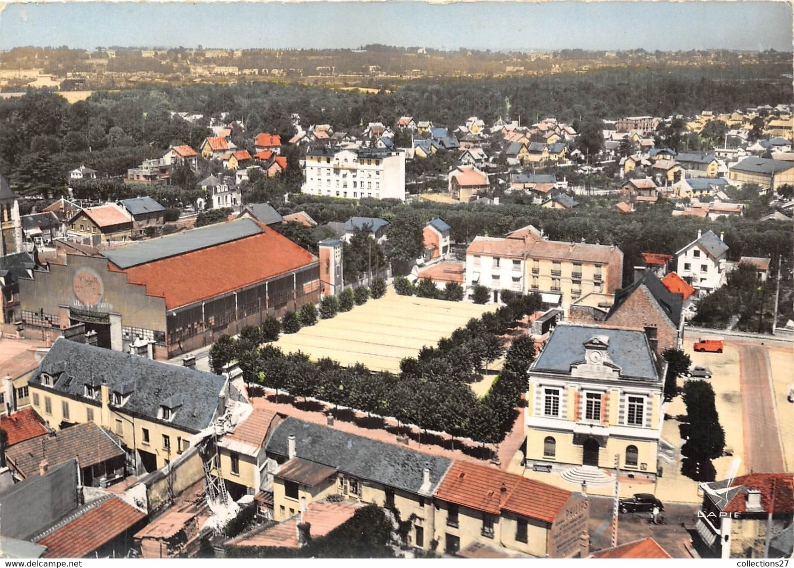 91-DRAVEIL- LA MAIRIE ET LA PLACE DU MARCHE VUE DU CIEL - Draveil