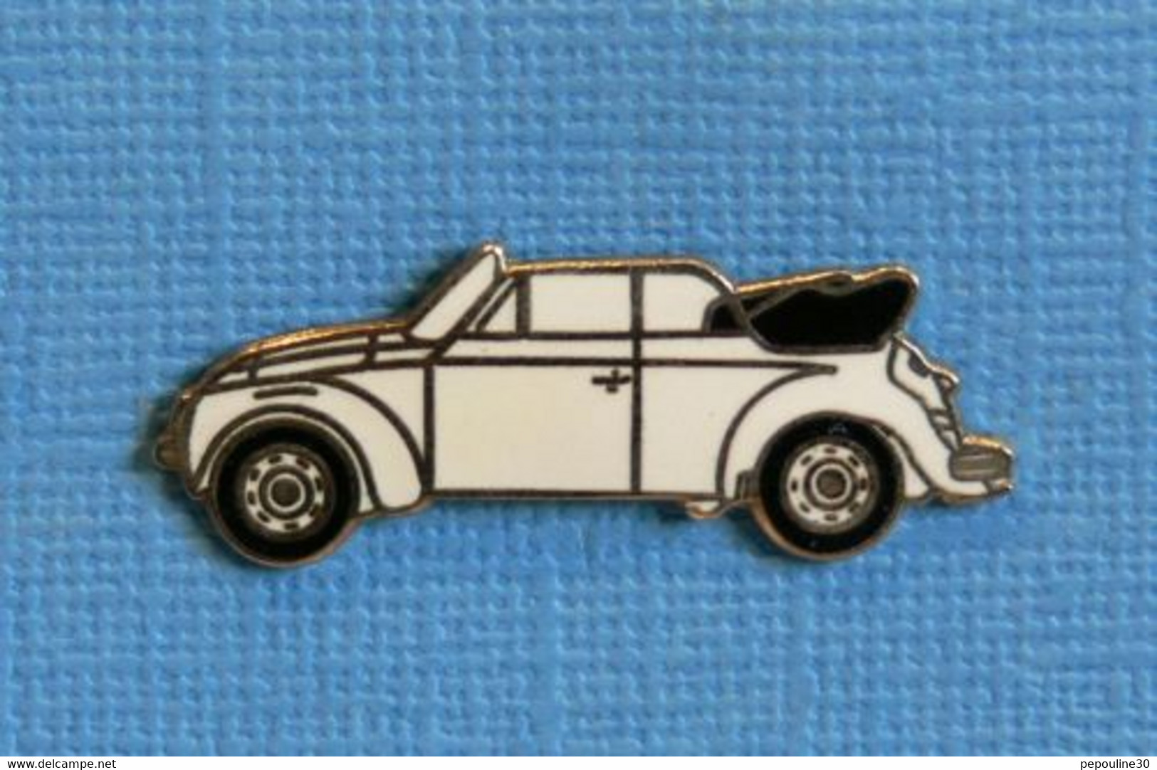 1 PIN'S // ** VOLKSWAGEN / COCCINELLE CABRIOLET ** - Volkswagen