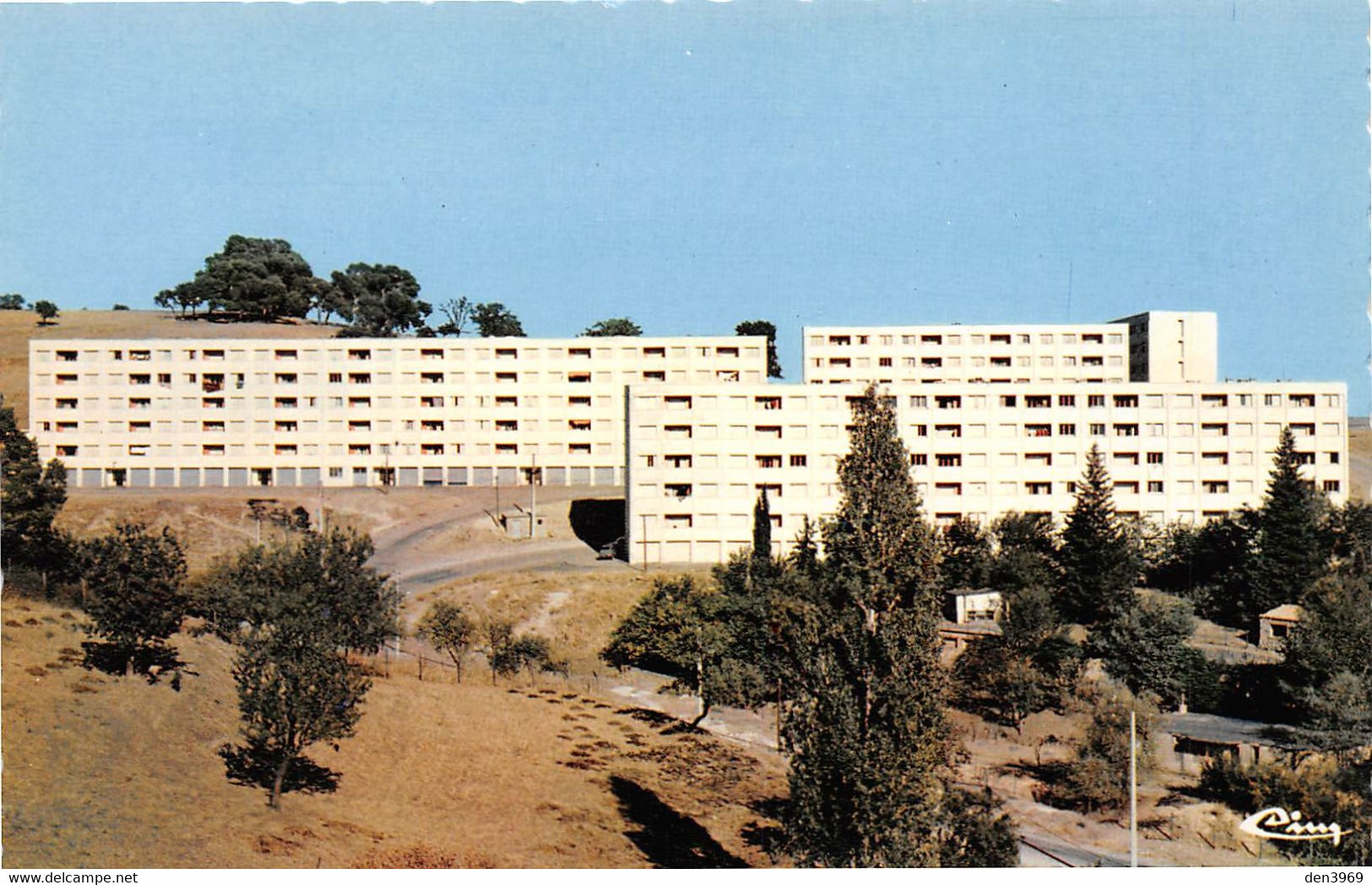 Algérie - TIARET - La Cité Administrative - Immeubles - Tiaret