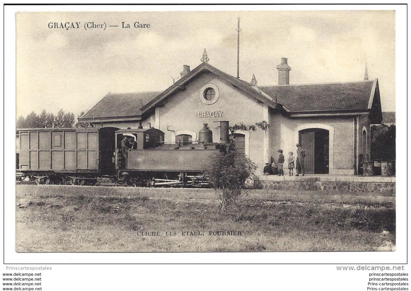 CPA 18 Graçay La Gare Le Train Tramway Ligne D' Issoudun à Vierzon - Graçay