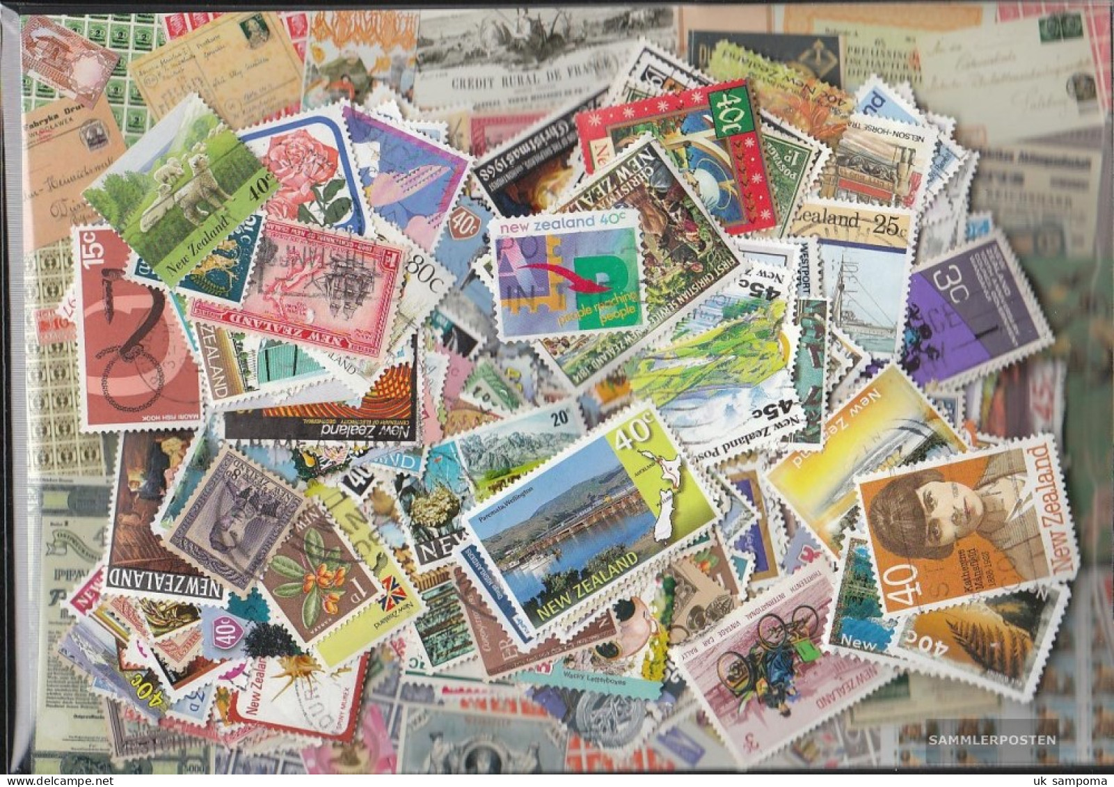 New Zealand 300 Different Stamps - Colecciones & Series