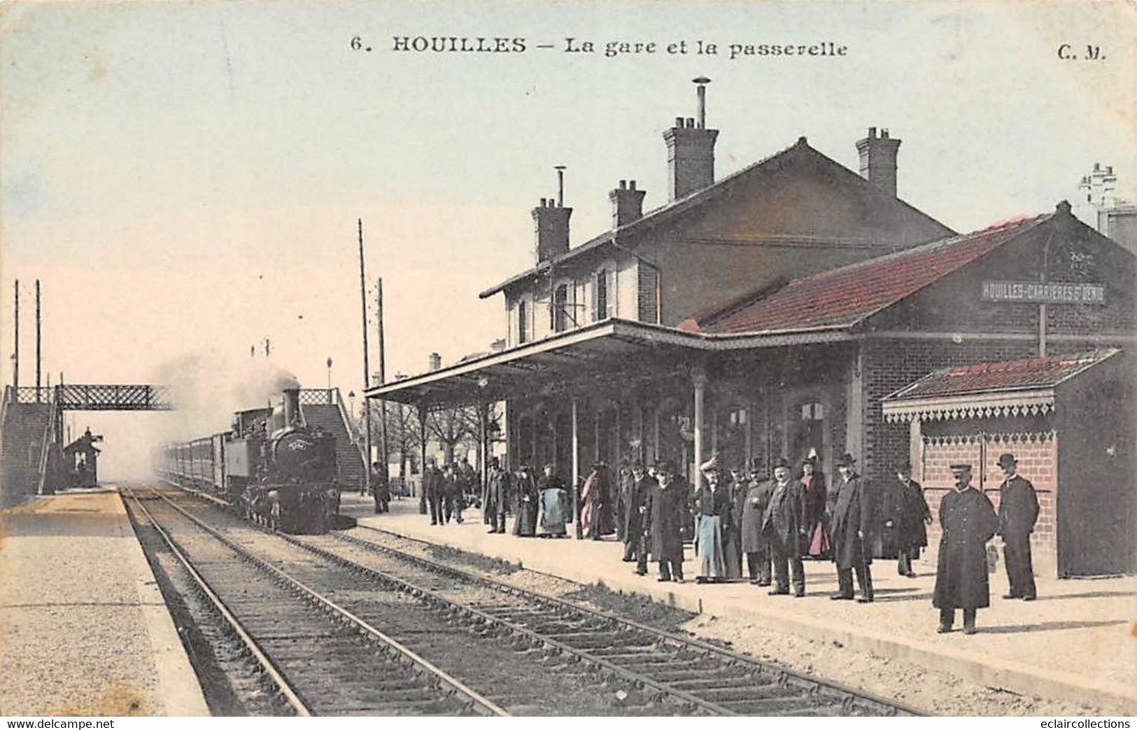 Houilles         78          Intérieur De La Gare Et La Passerelle          (voir Scan) - Houilles