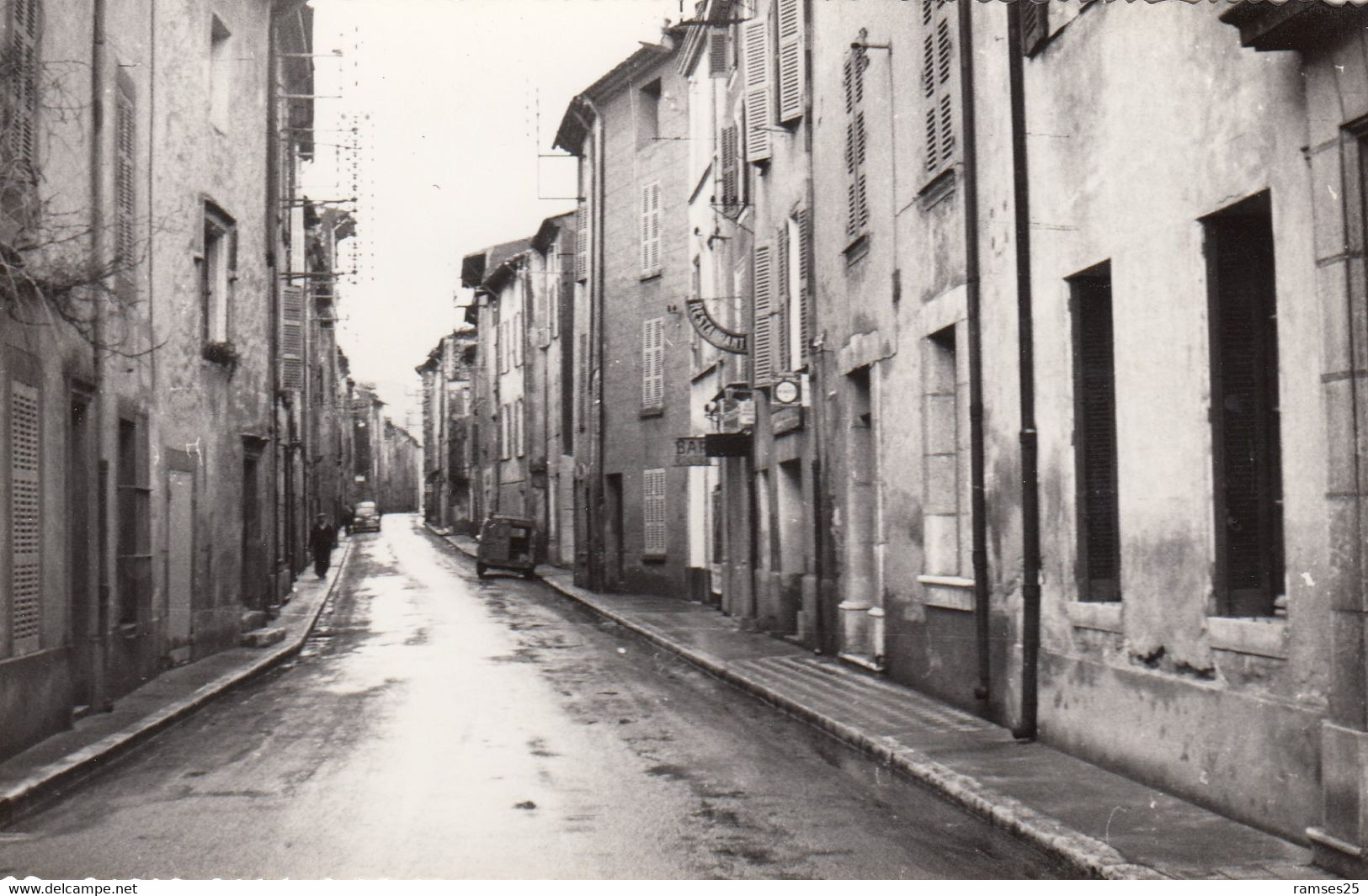 (170)  CPSM  La  Roquebrussanne  Route Nationale (Bon état) - La Roquebrussanne