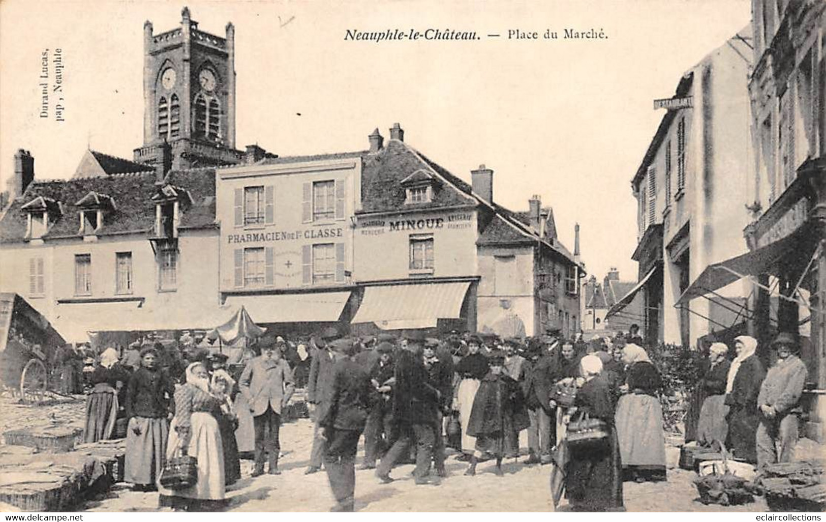 Neauphle Le Château          78          La Place Jour De Marché           (voir Scan) - Neauphle Le Chateau