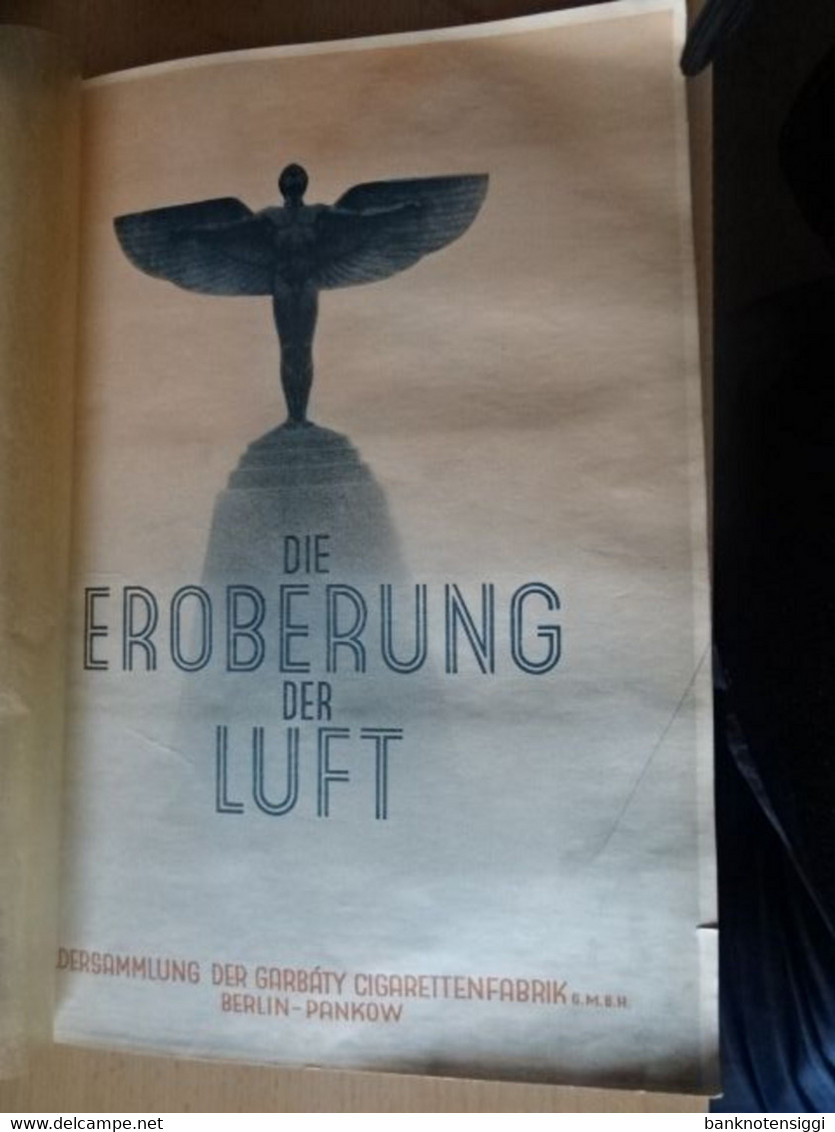 Sammelbilder Album:Die Eroberungs Der Luft 1932 - Police & Military