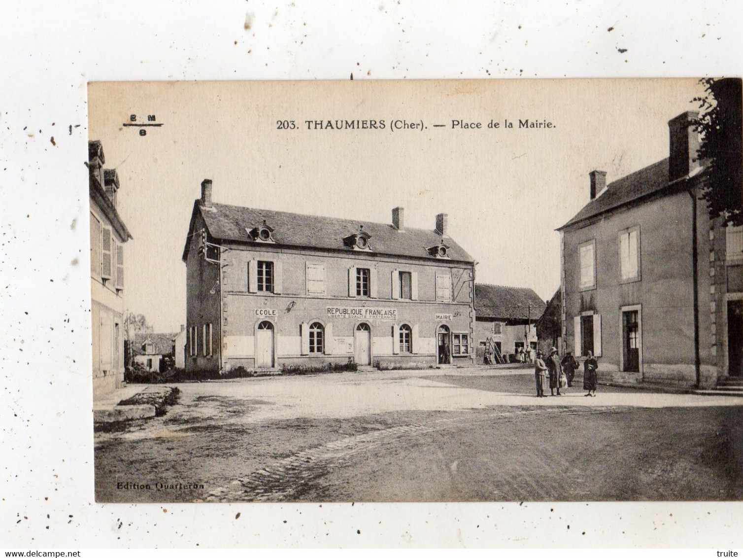 THAUMIERS PLACE DE LA MAIRIE - Thaumiers