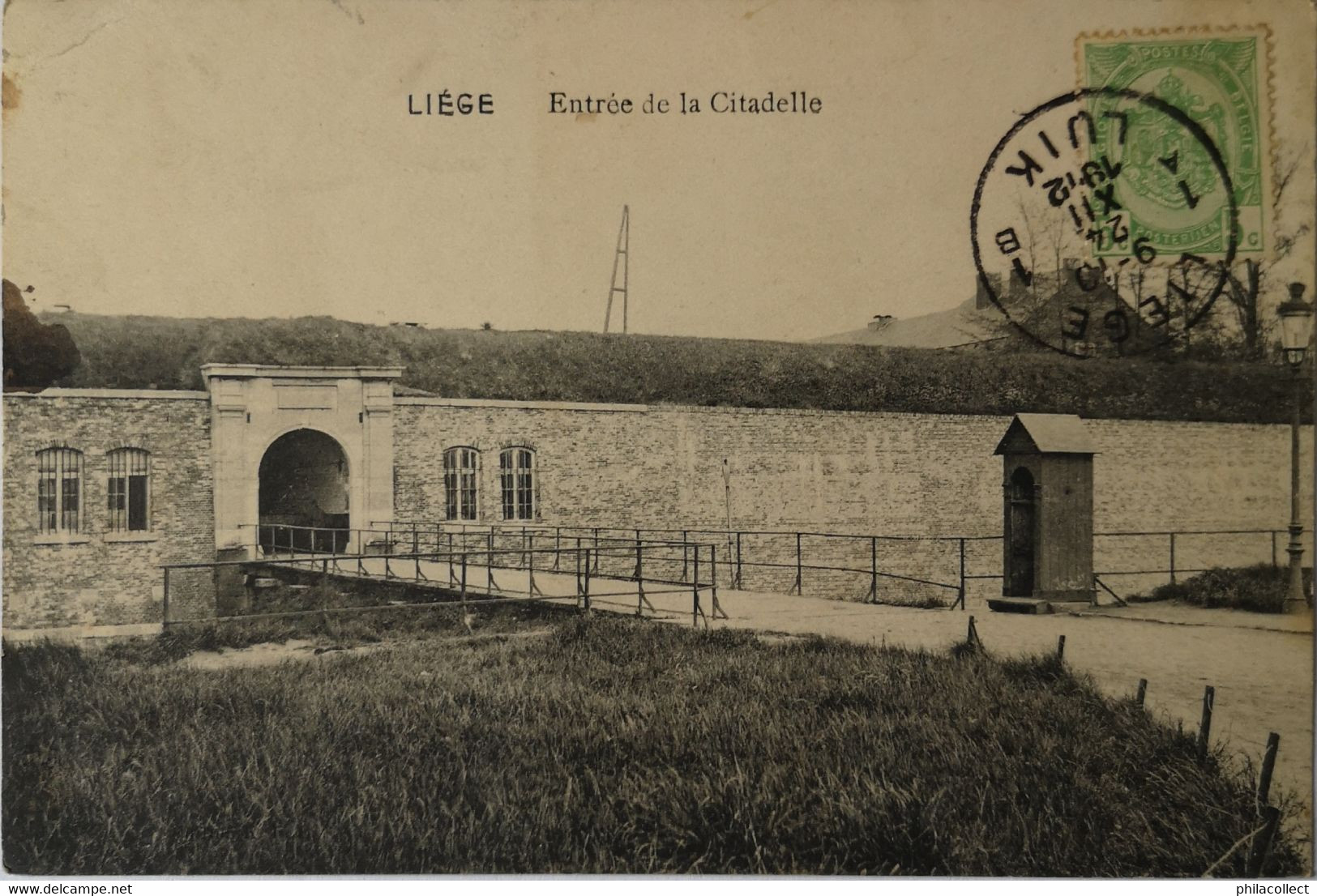 Liege // Entree De La Citadelle (Vue Diff.) 1912 Vlek Links - Liege