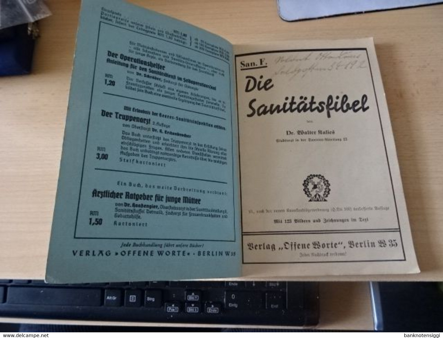 Die Sanitätsfibel Von 1939 - Police & Militaire