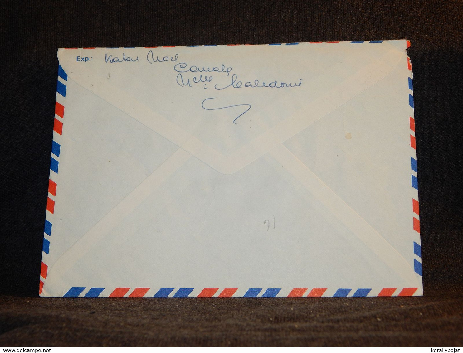 New Caledonia 1982 Air Mail Cover To France__(1595) - Brieven En Documenten