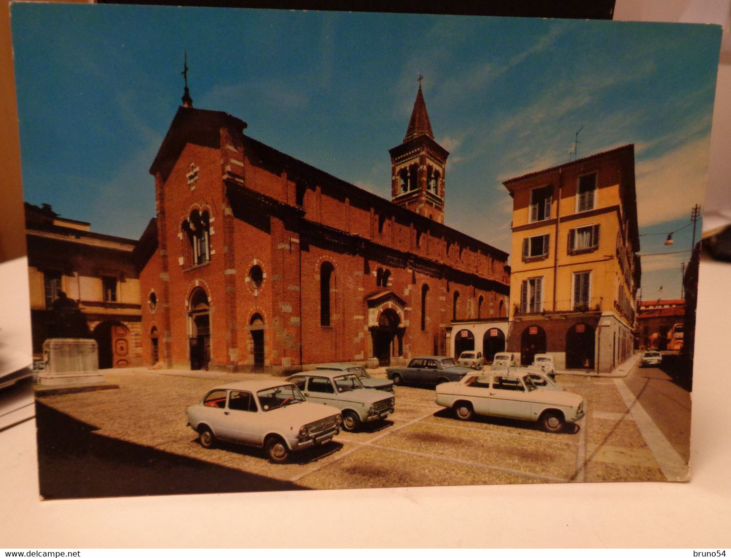 Cartolina Monza Chiesa Di S.Pietro Martire  Auto ,piazza Fiat 850 - Monza