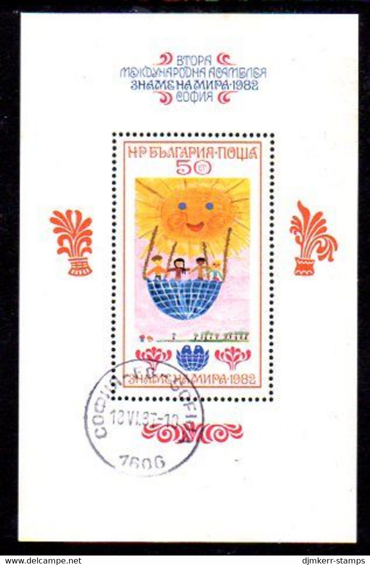 BULGARIA 1982 Banner Of Peace Perforated Block Used.  Michel Block 125A - Used Stamps