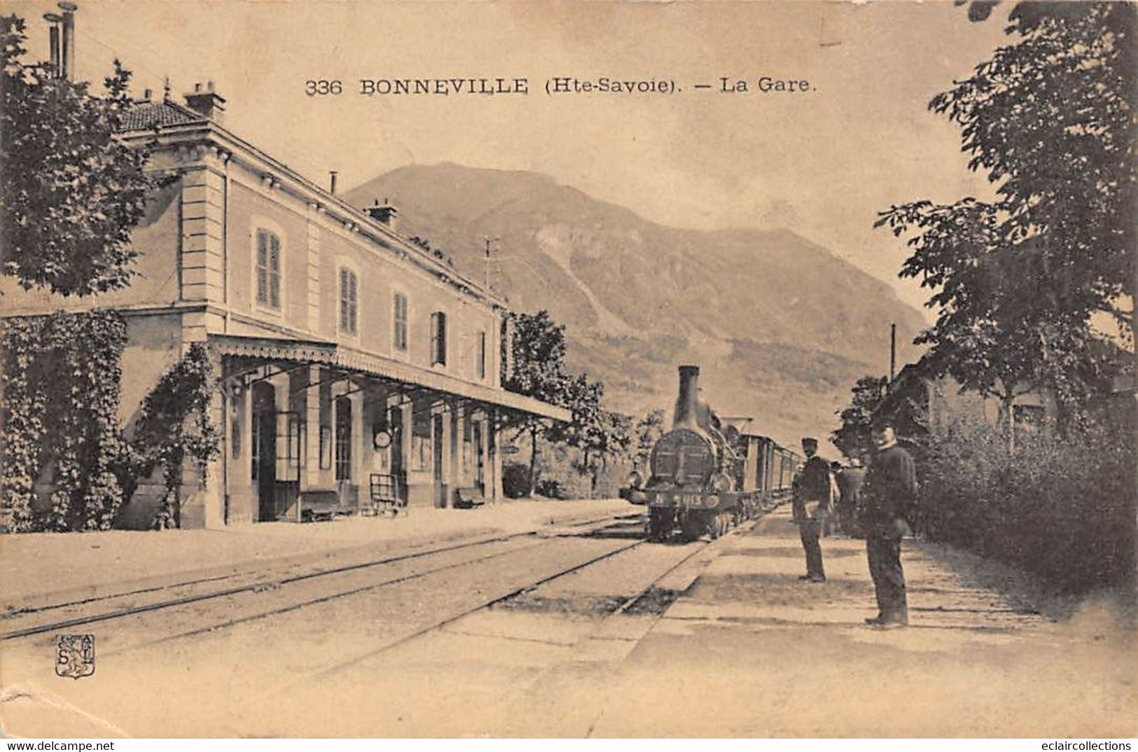 Bonneville             74         Intérieur De La Gare     N° 336    (voir Scan) - Bonneville