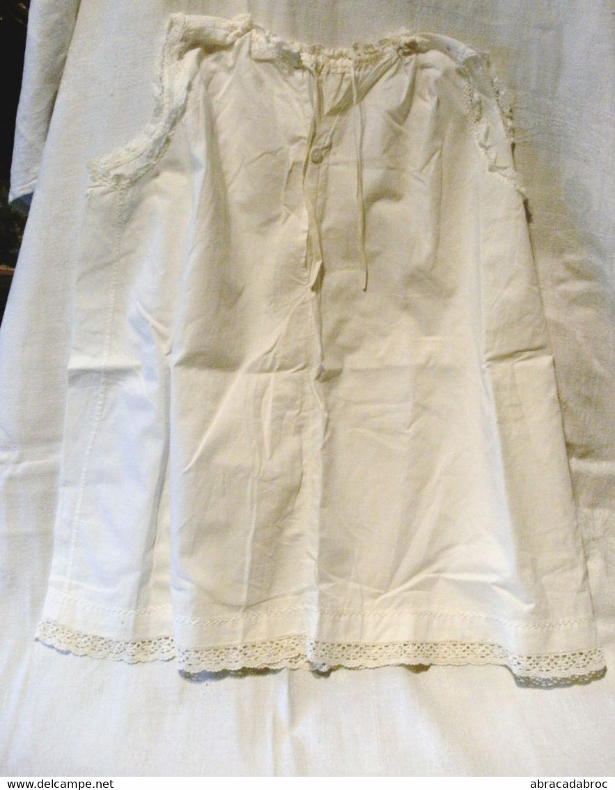 Petite Robe Blanche Enfant - Devait Etre De Bapteme - Sans Manches - - Altri & Non Classificati