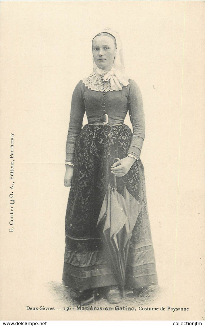 / CPA FRANCE 79 "Mazières En Gatine, Costume De Paysanne" - Mazieres En Gatine