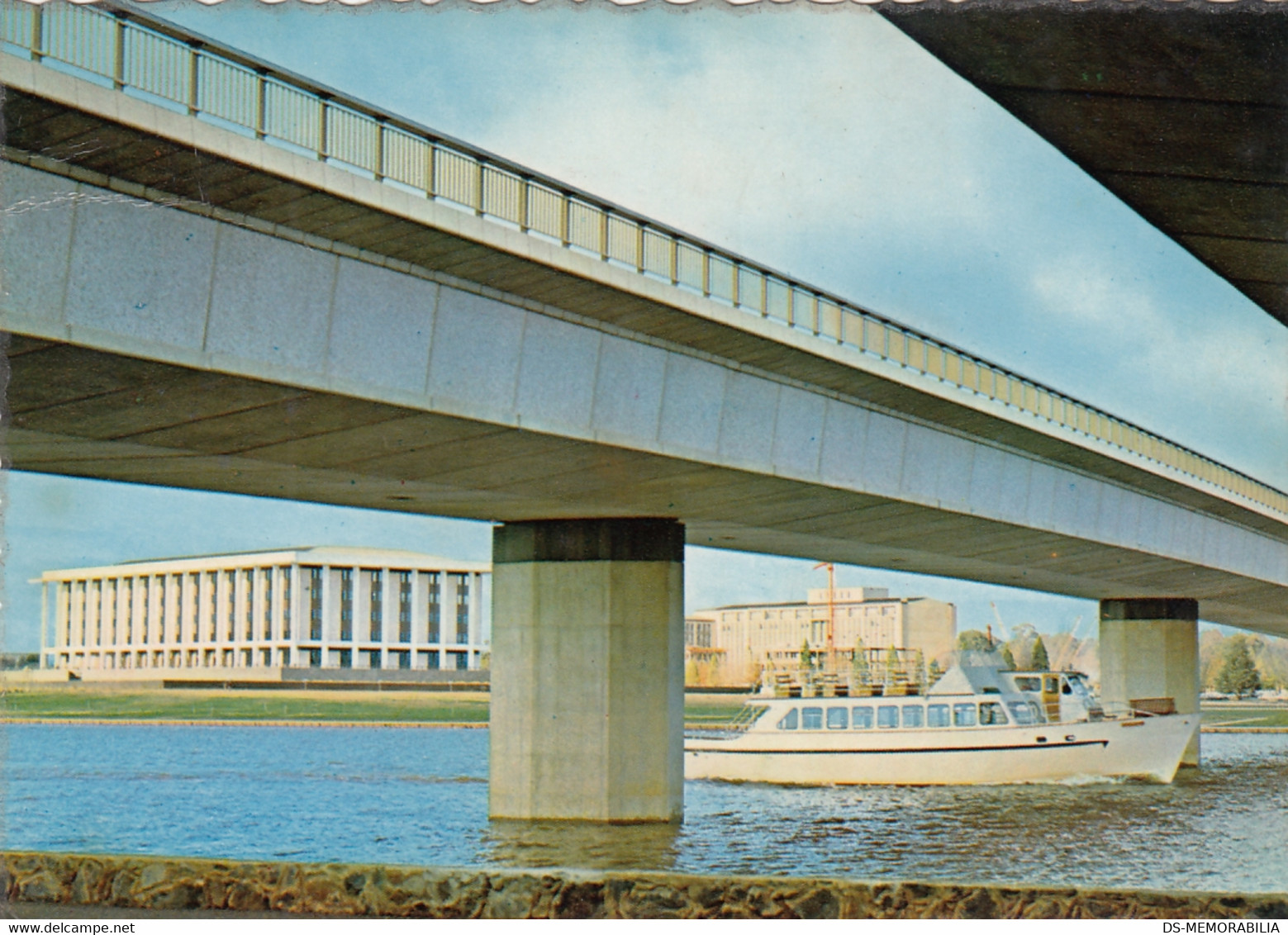 Canberra - National Library - Canberra (ACT)