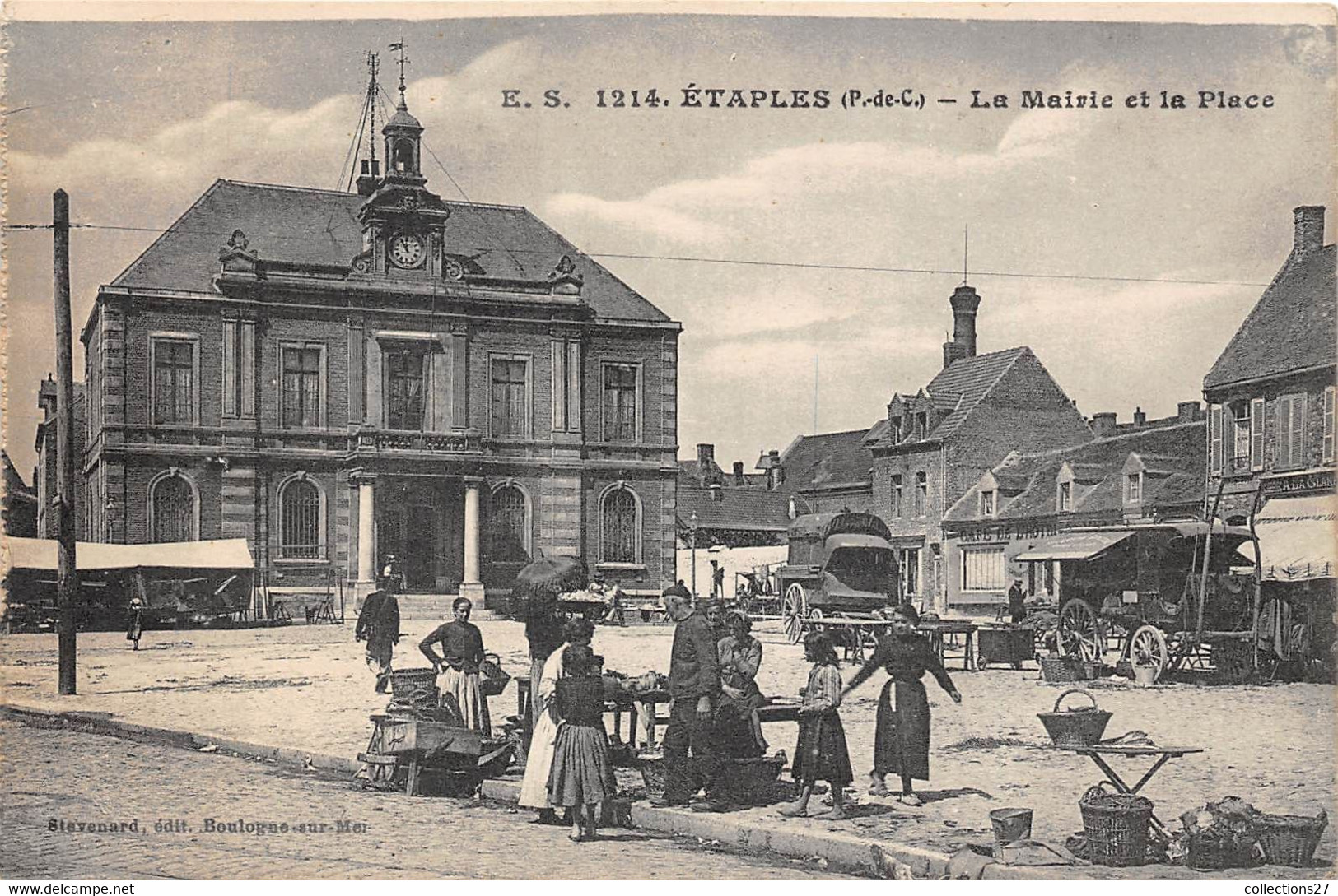 62-ETAPLES- LA MAIRIE ET LA PLACE - Etaples