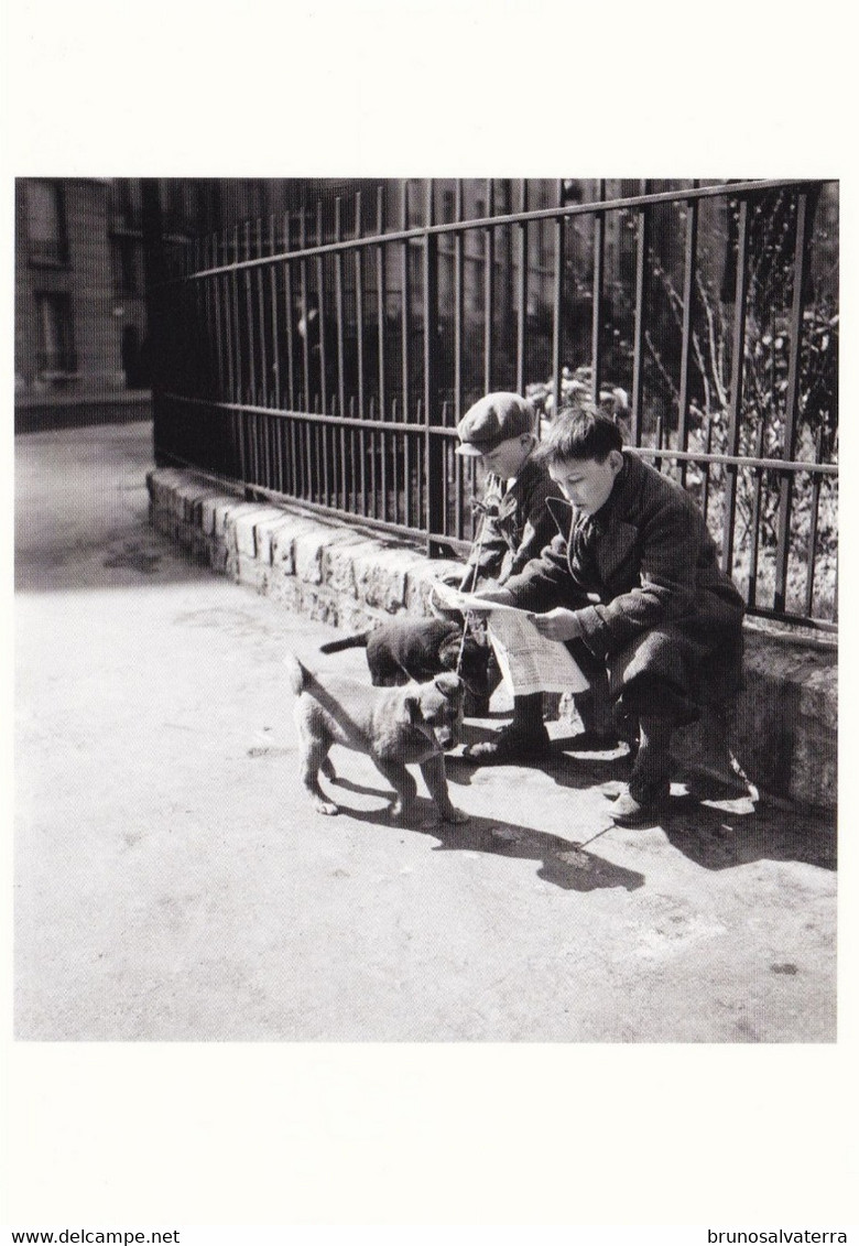 ROBERT DOISNEAU - Paris 1932 - Doisneau